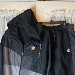 Peloton Windbreaker Tracksuit Men’s Large Color Block